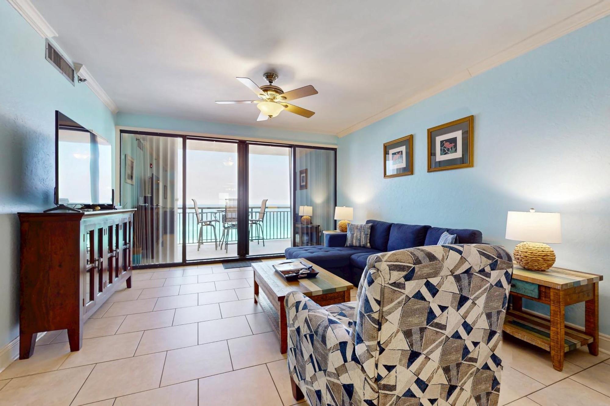 Navarre Towers Condos Room photo