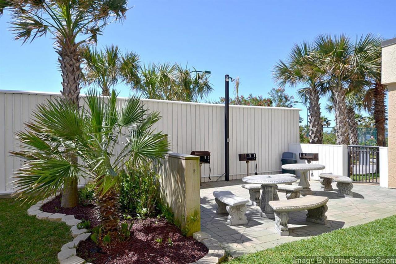 Navarre Towers Condos Exterior photo